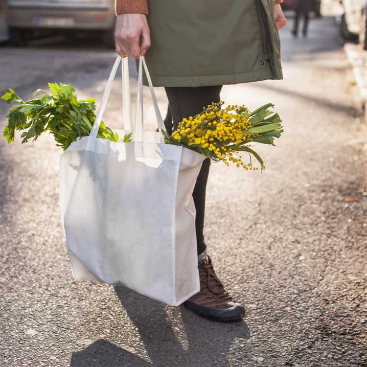 Tips for using reusable grocery bags safely for food contact