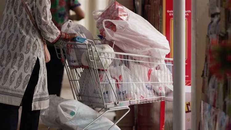 Is Plastic Bag Usage Still Prevalent in Singapore?