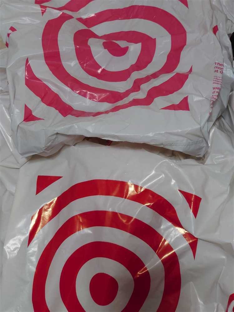 Does target still have plastic bags?