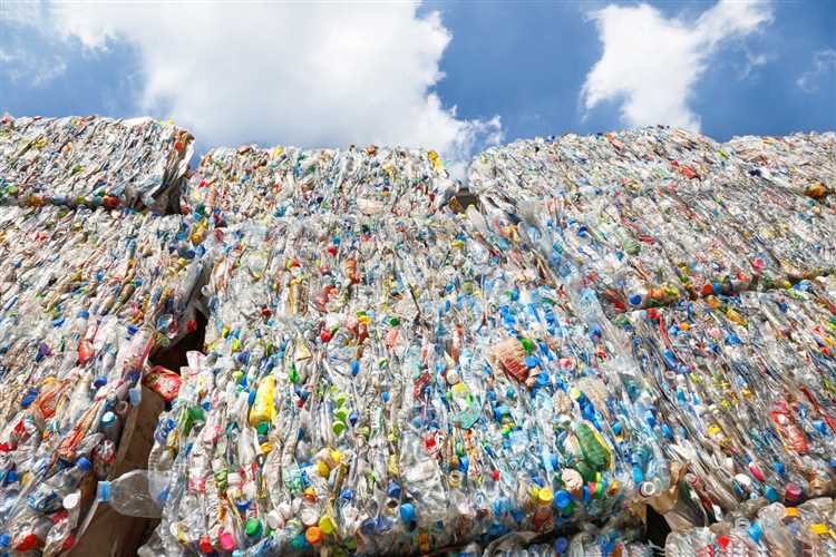 The Environmental Impact of Burning Plastic Waste